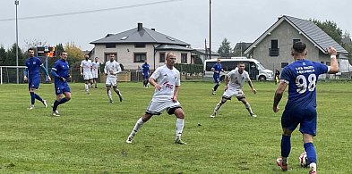 Piłkarze Szombierek obrażani, ale z trzema punktami-30411