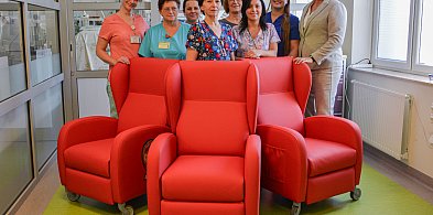 Fotele dla świeżych tatusiów są w bytomskiej Dwójce-31512