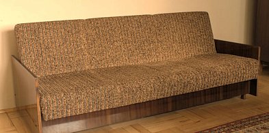 Przestępca wszedł do kanapy!-31674