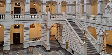 Mała święta w sądzie!-32311