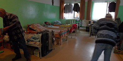 Zima trzyma, pamiętajmy o potrzebujących-32374