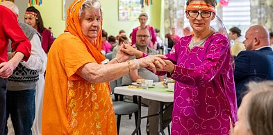 Seniorzy bawili się w klimatach Bollywood