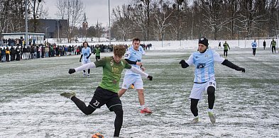 Quebonafide wystąpił w Szombierkach. Nie rapował, grał w piłkę
