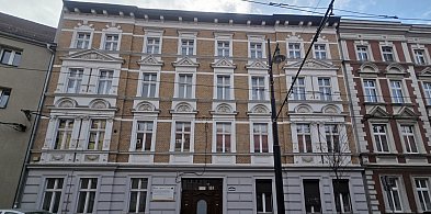 Zaniedbane pustostany zamienione w nowoczesne mieszkania