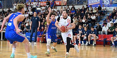Koszykarze wygrali, ale tak grać nie mogą