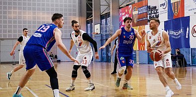 Znowu horror i znowu wygrana. Koszykarze w ćwierćfinale