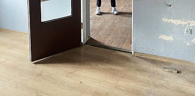 Mimo zakazu, sprawca przemocy wtargnął do mieszkania byłej partnerki