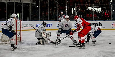 Wielkie emocje na naszym lodowisku. Polska po karnych wygrywa z Francją