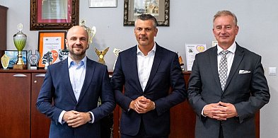 Zmiany na stanowisku szefa Rady Miejskiej: Staniszewski zrezygnował, Wężyk wrócił