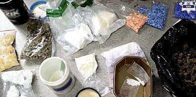 Aromatyczne przyprawy, cukier i landrynki