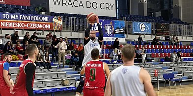 Koszykarze sparingowo ograli Sosnowiec-32098