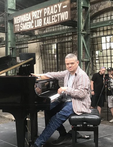 Fortepian cenniejszy od Mercedesa-31413