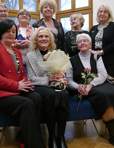 Z seniorami przy sztalugach