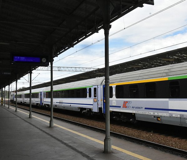 Specjalna oferta Intercity. Nauczyciele i studenci pojadą pociągiem za złotówkę-29983