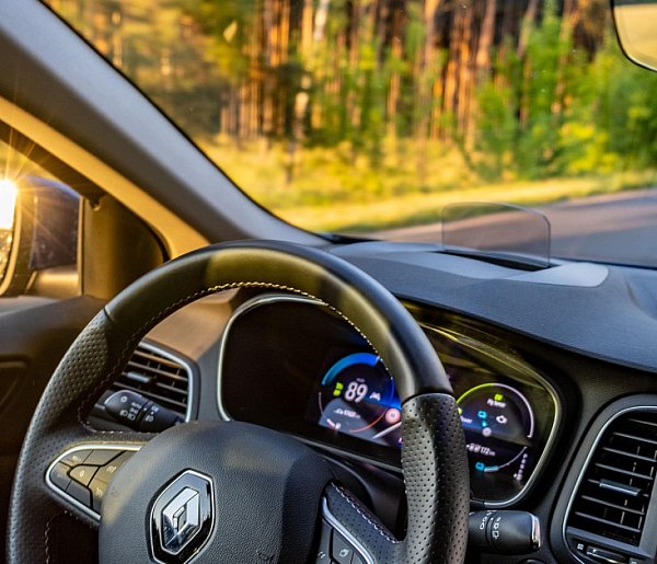 Masz to auto w garażu? Producent natychmiast wzywa na kontrolę!-30017