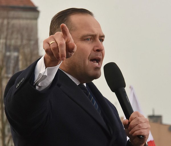 Prezydent proponuje zmiany. Trudniej o obywatelstwo dla cudzoziemców-30193
