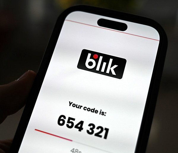 Codzienny przelew BLIK do znajomego? Skarbówka może to sprawdzać-30963