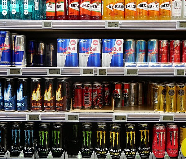 Popularne napoje pójdą ostro w górę. Rząd szykuje podwyżkę VAT-31556