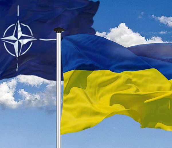 Premier Wielkiej Brytanii zwołuje pilne spotkanie liderów-31612