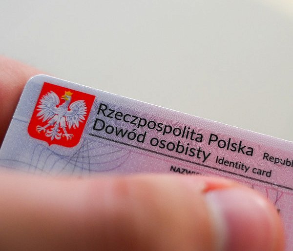 Nie musisz już biec do fotografa. Zdjęcie do dokumentów zrobisz w domu-31792