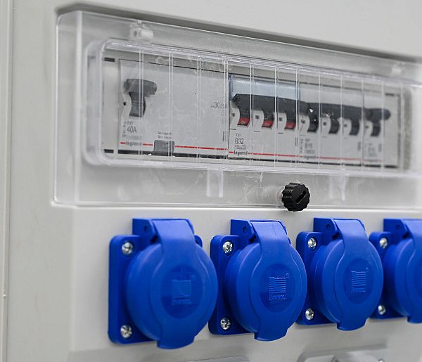 Dostawcy prądu pod presją. Te zmiany odczują odbiorcy-32161