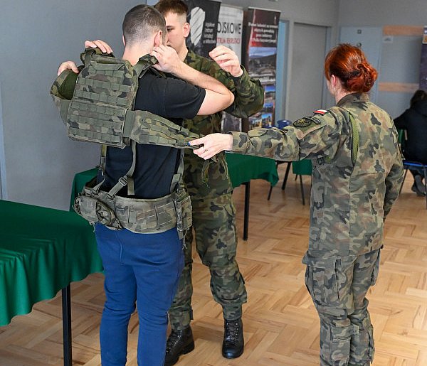 Wojsko wzywa Polaków na komisje. Chodzi głównie o te roczniki-32279