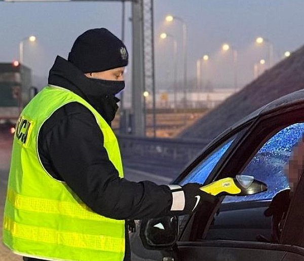 On nie ustąpił, a ona była pijana-32434