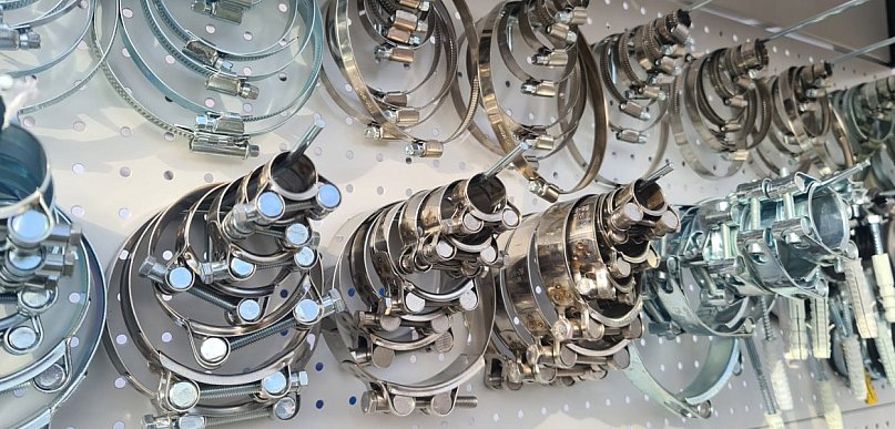 Systemy mocujące do instalacji rurowych