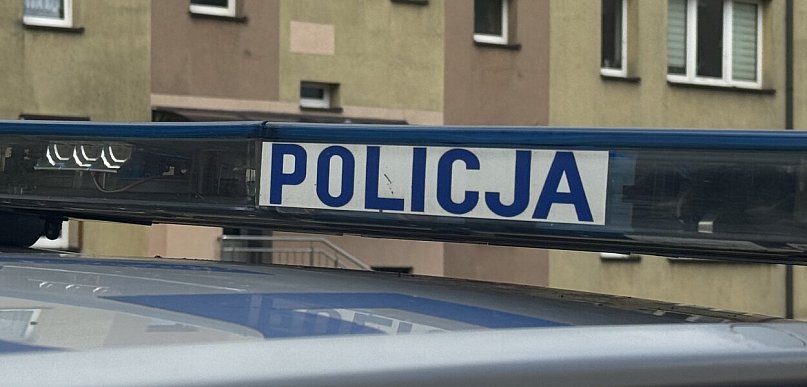 Bytomianin przyłożył ojcu nóż do szyi. Groził, że pozbawi go życia