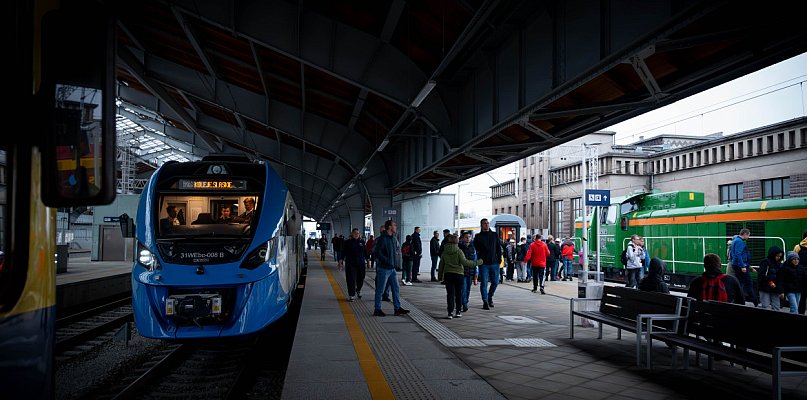 Materiał partnera: Koleje Śląskie pytają pasażerów o poziom zadowolenia - 30669