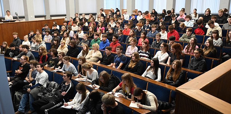 Z uczniami o cyberbezpieczeństwie - 30776