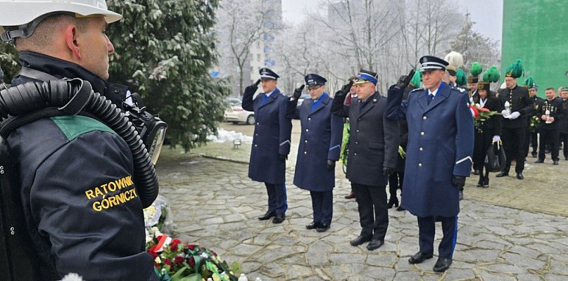 Uczczono tych, którzy odeszli na wieczną szychtę - 31431