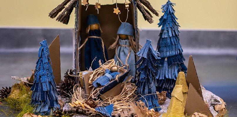 Oto najpiękniejsza szopka z recyclingu! - 31963