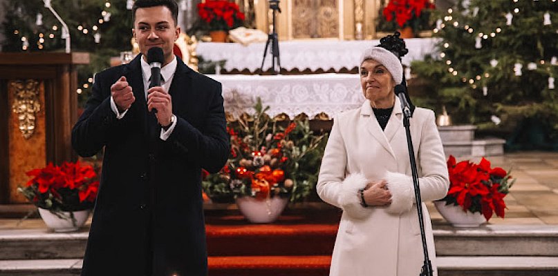 Wspólne kolędowanie z gwiazdami muzyki - 31966