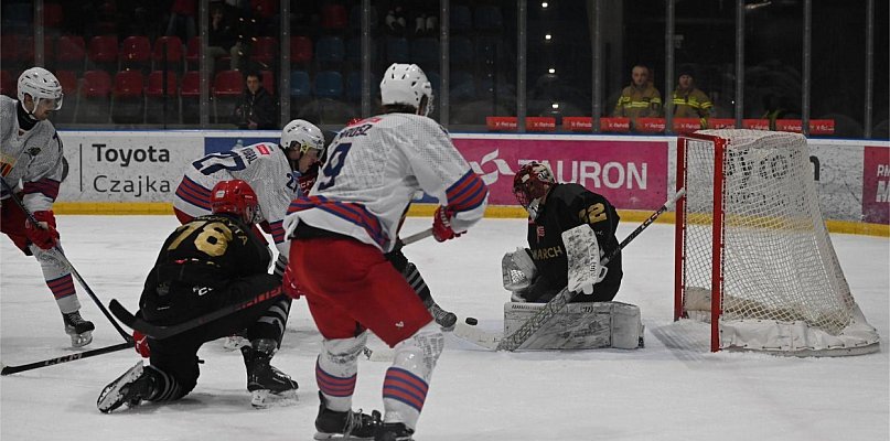 Hokeiści przejechali z piekła do nieba