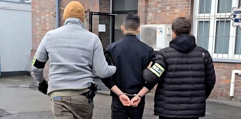 Młodzi bandyci napadali na seniorki