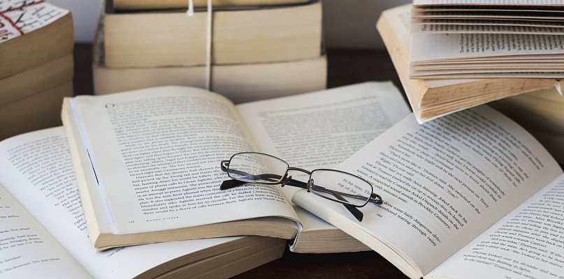 Profesorowie z jednej oazy