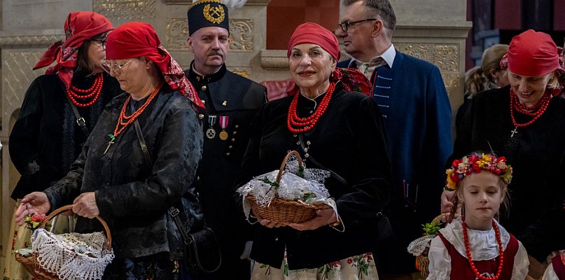 Łoblecyni po chopsku prziszli ze świynconkom