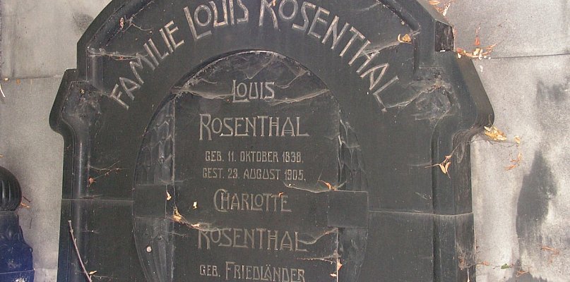 Można zwiedzić cmentarz żydowski