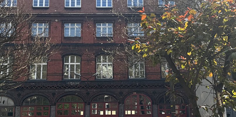 Zabytkowa remiza przy ul. Strażackiej w Bytomiu ma już nowego właściciela