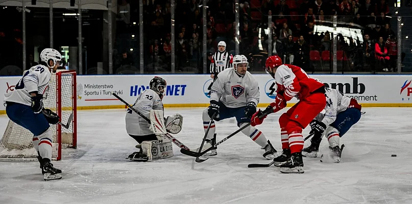 Wielkie emocje na naszym lodowisku. Polska po karnych wygrywa z Francją