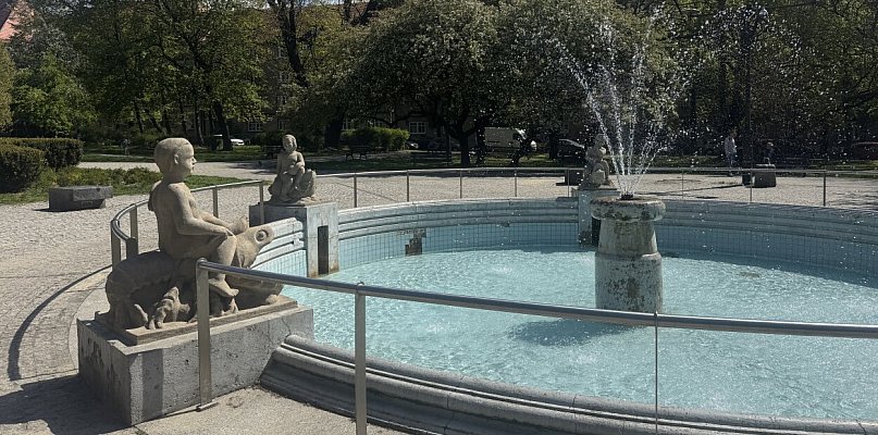 Bytomskie fontanny wróciły po zimowej przerwie. Znów cieszą mieszkańców