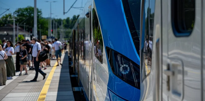 Koleje Śląskie stawiają na bezpieczeństwo w trakcie upałów