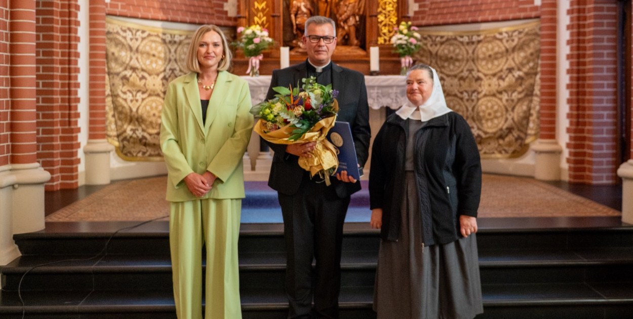Jednym z laureatów był ks. Dariusz Pietraś