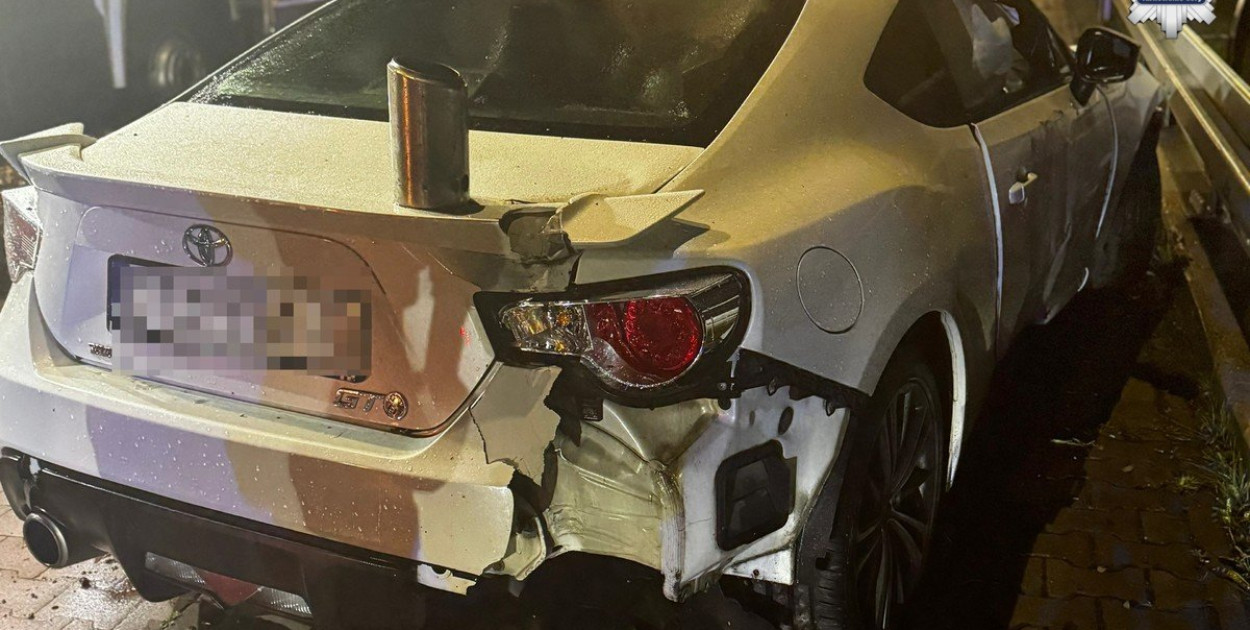 Auto zostało mocno uszkodzone