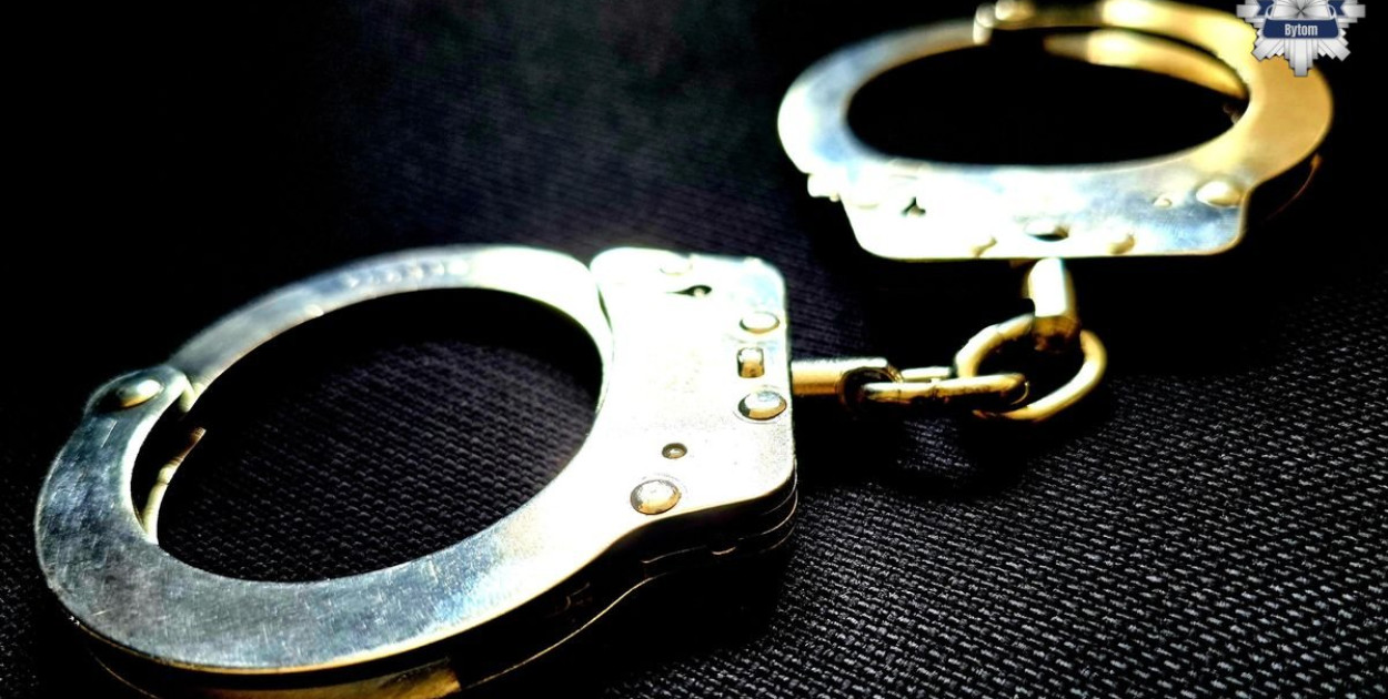 Policjanci zatrzymali rozbojarza, który ukrywał się przed więzieniem