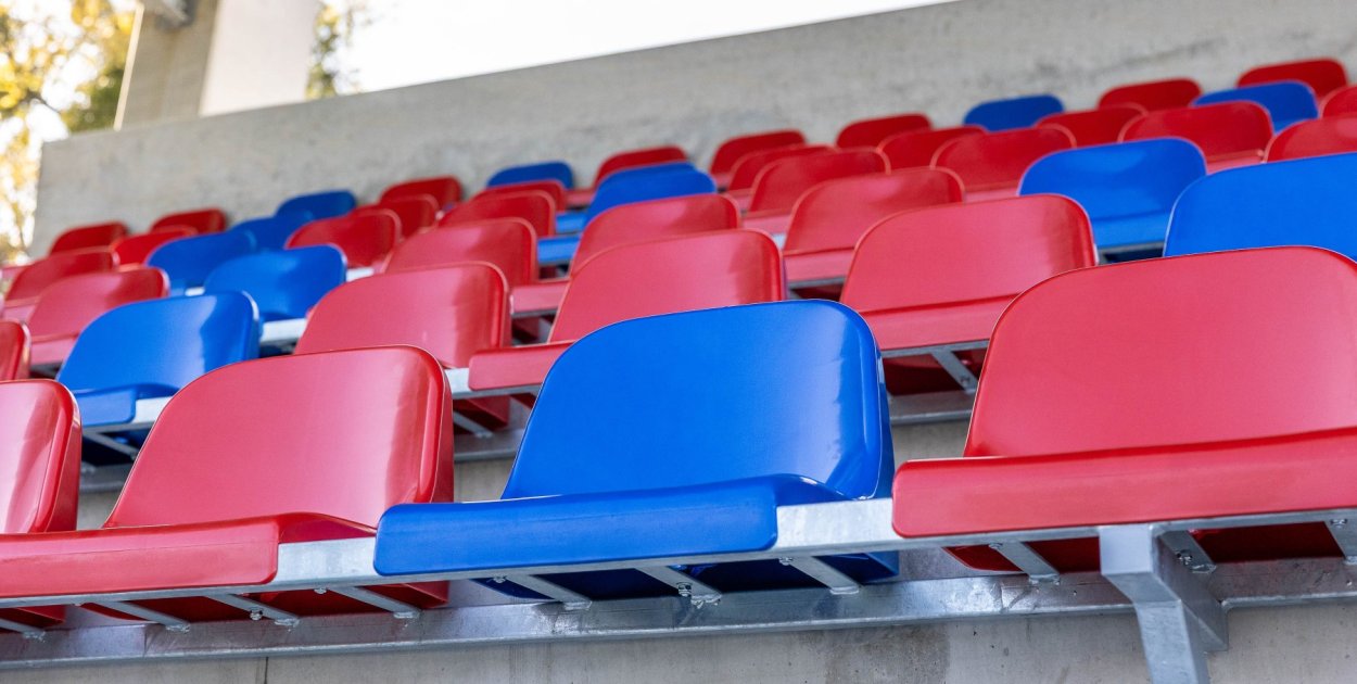 Nowe krzesełka wyglądają bardzo dobrze