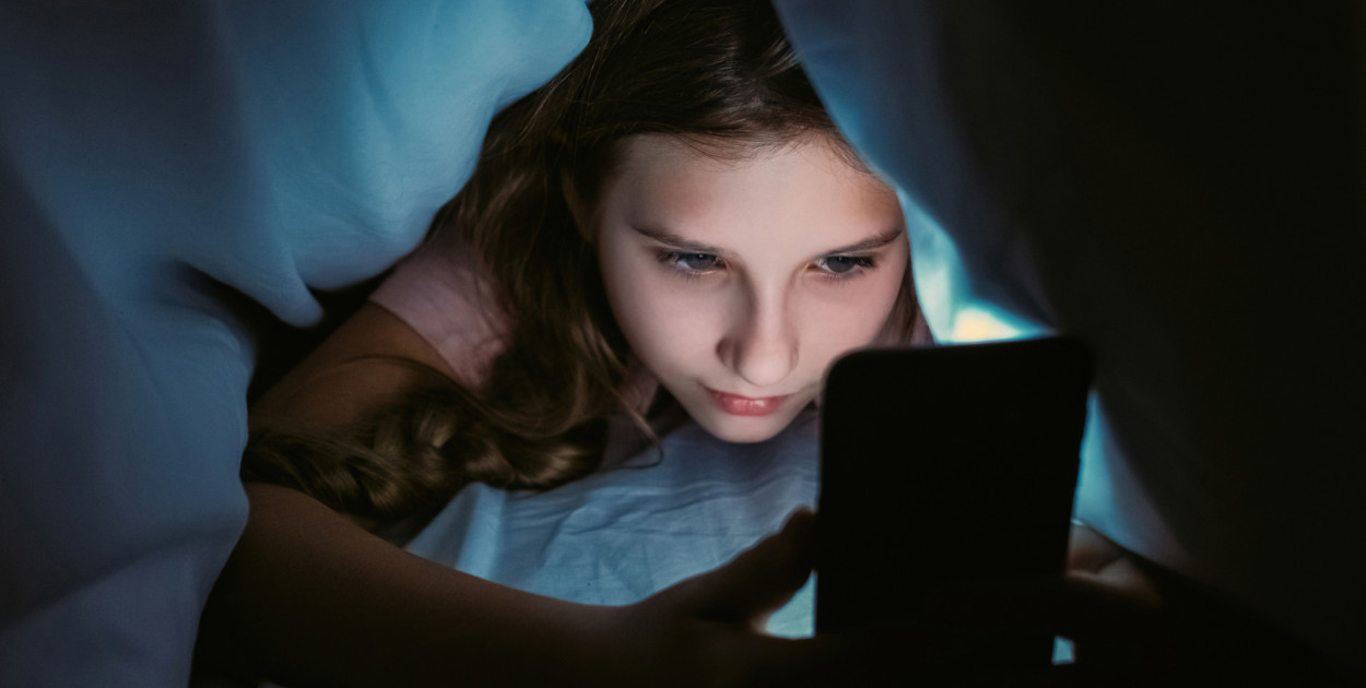 Kontroluj, co robi dziecko w sieci