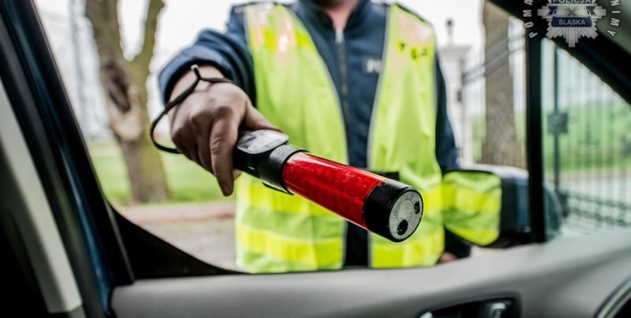 Policjanci będą zabezpieczać trasy w czasie Świąt i .m.in. sprawdzać trzeźwość kierowców