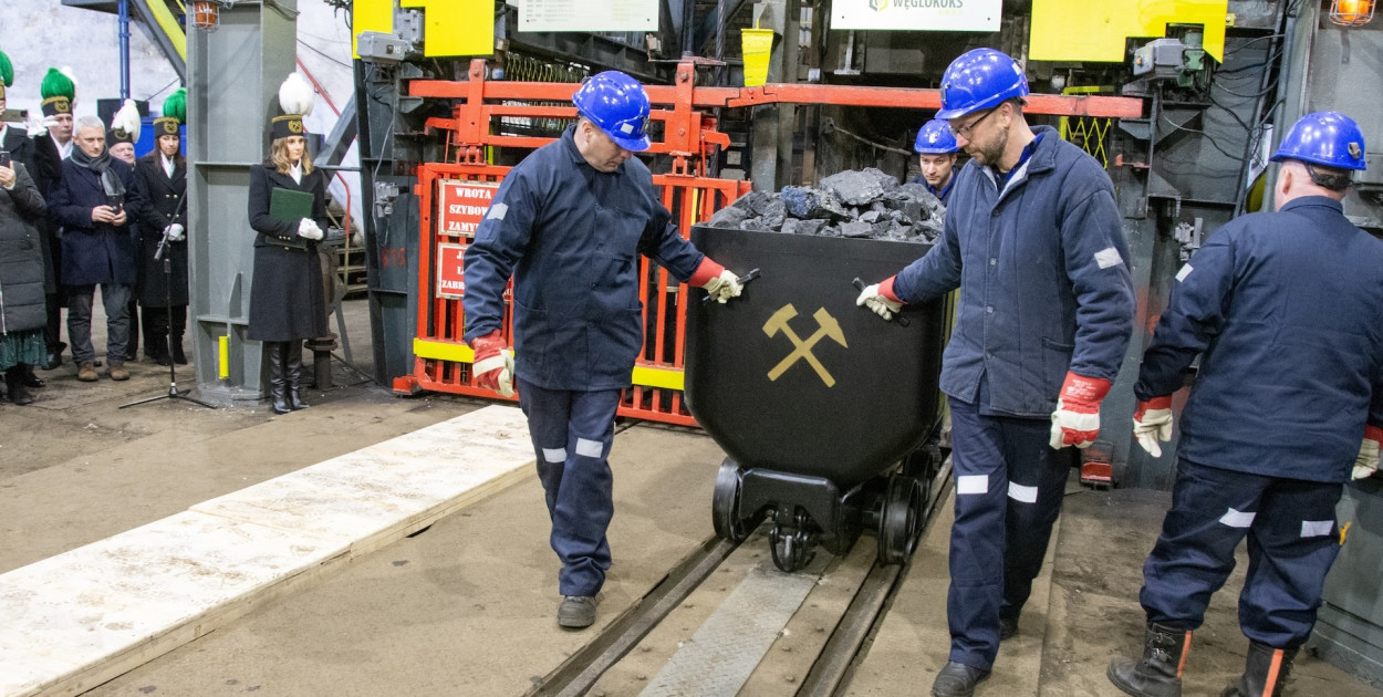 Ostatnie wagoniki na powierzchni